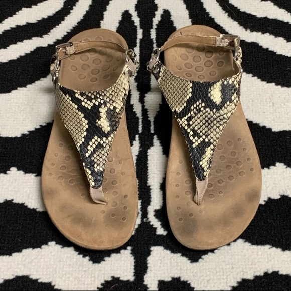 Vionic Snake Print Kirra Thong Sandals Size 7.5 - Picture 2 of 8